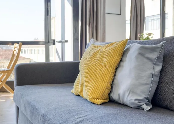 Travel & Live Alegria *